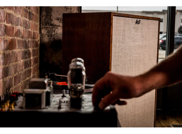 Klipsch Cornwall 70th Anniversary ed. Australian Walnut, stk 