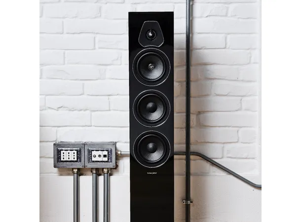 Sonus Faber Lumina III, Black Piano 3-veis gulvstående høyttaler, par 