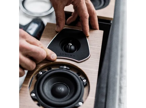 Sonus Faber Lumina III, valnøtt 3-veis gulvstående høyttaler, par 
