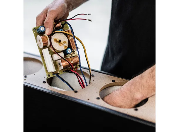 Sonus Faber Lumina III, walnut 3-veis gulvstående høyttaler, par 