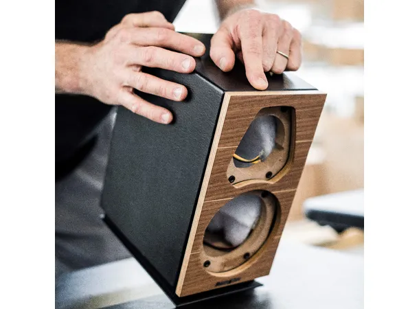 Sonus Faber Lumina I, walnut 2-veis høyttaler, plassering benk/hylle 