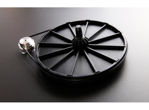 Rega Planar 1, Carbon, Black RB110 arm, EBLT drivrem 