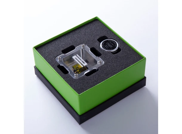 Rega Planar 10, Aphelion 2 pickup, sort RB3000 arm, ekstern PSU 