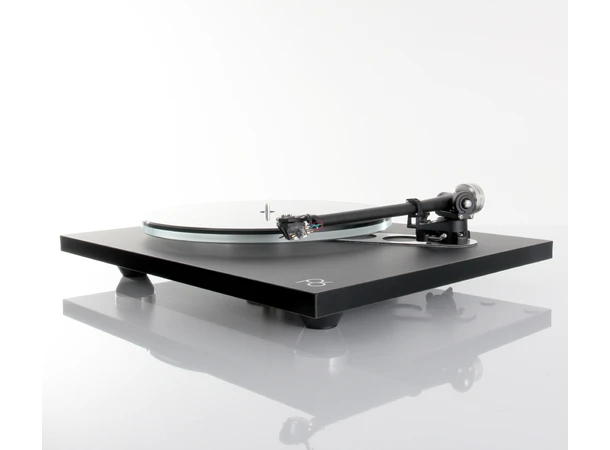 Rega Planar 6, Ania PRO MC-pickup, sort RB330 arm, NEO Mk2 PSU 