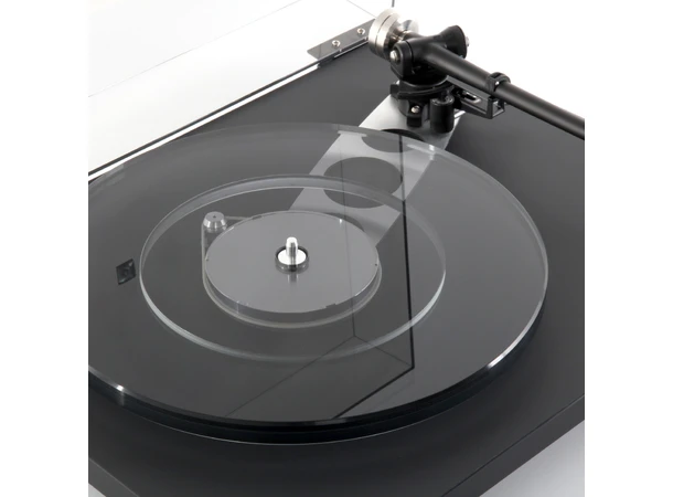 Rega Planar 6, Ania PRO MC-pickup, sort RB330 arm, NEO Mk2 PSU 