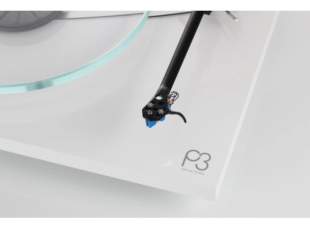 Rega Planar 3, Exact pickup, hvit Glasstallerken, RB330 arm, EBLT drivrem 