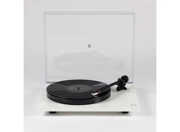 Rega Planar 1 Plus, matt hvit Inkl. Riaa, Carbon pickup, RB110 arm 