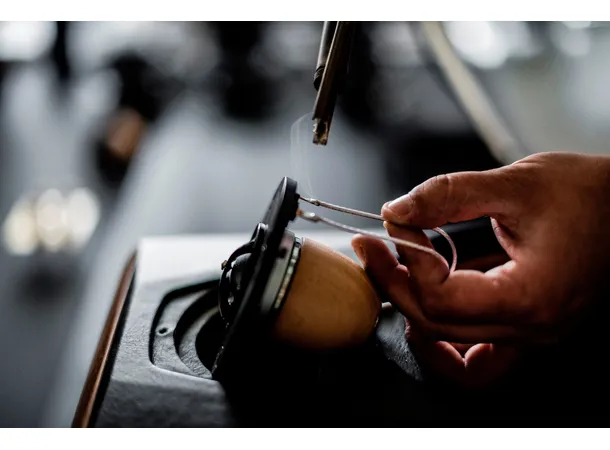 Sonus Faber Electa Amator III, Walnut 2 veis høyttaler, inkludert stativ, par 