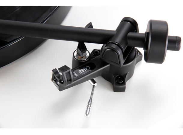 Rega Planar 1, Carbon, hvit RB110 arm, EBLT drivrem 