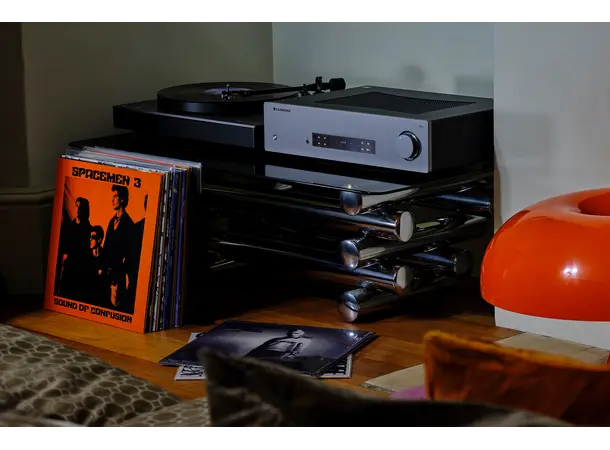 Cambridge Audio CXA 81 MkII, forsterker 2x80 watt, D/A-konverter, XLR, sub-out 