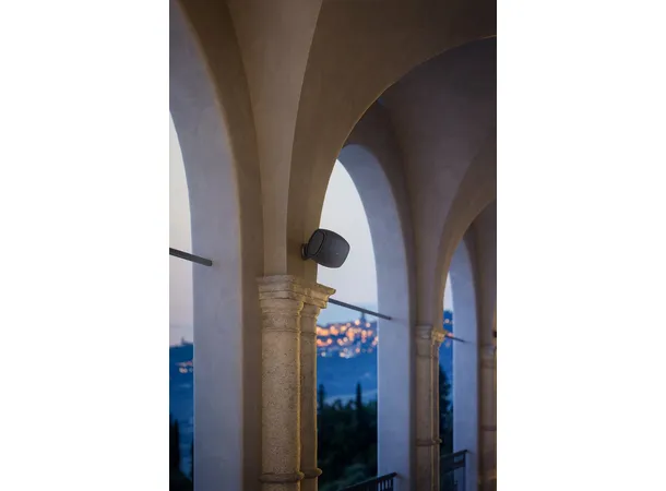 Sonus Faber Aster - Sort Vegghøyttaler med brakett, ute/inne, stk 