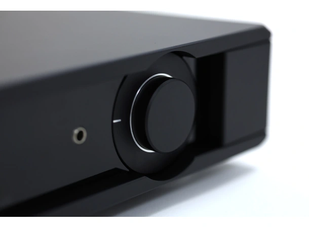 Rega Mercury, forforsterker 5 linjeinnganger RCA/XLR, D/A-konverter 