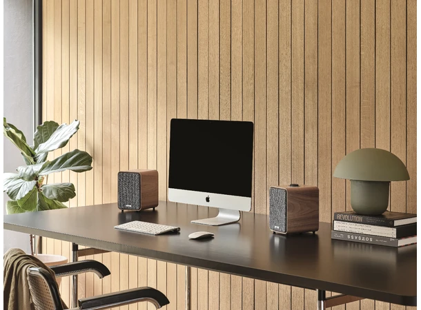 Ruark MR1 Mk3 aktiv høyttaler, Walnut Bluetooth, APTX, linje inn, subwoofer ut 