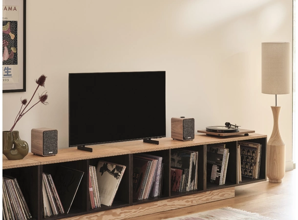 Ruark MR1 Mk3 aktiv høyttaler, Walnut Bluetooth, APTX, linje inn, subwoofer ut 