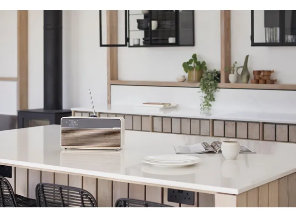 Ruark R2 Mk4, DAB+ radio - Kremhvit DAB+, Bluetooth, klokke, WiFi, APP 