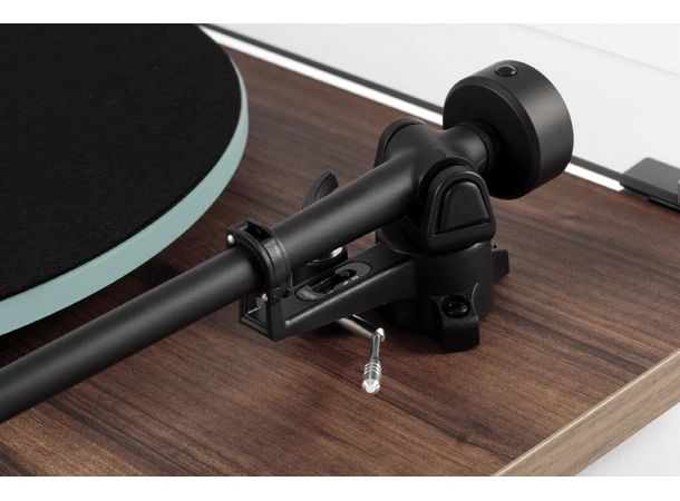 Rega Planar 2, Nd3 pickup, walnut Glasstallerken, RB220 arm, EBLT drivrem 