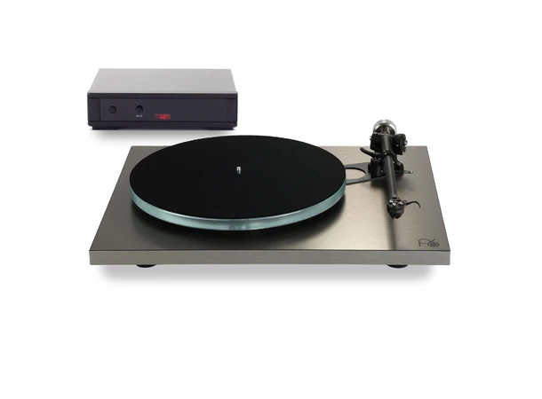 Rega Planar 6 RS, Nd9 pickup, Aluminium RB880 arm, doble drivremmer, NEO Mk2 PSU 