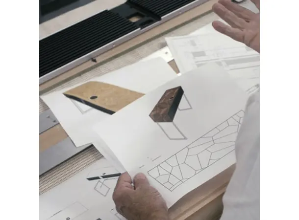 Ruark R810 MiE, Penta-Chord Walnut Spotify, Tidal, DAB+, RIAA-trinn , HDMI 