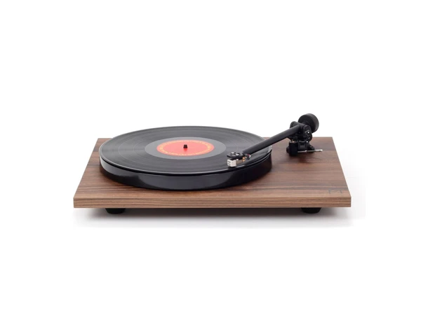 Rega Planar 1, Carbon, walnut RB110 arm, EBLT drivrem 