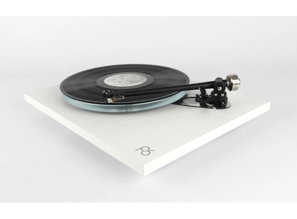 Rega Planar 6 Nd5 - hvit RB330 arm, NEO Mk2 PSU 