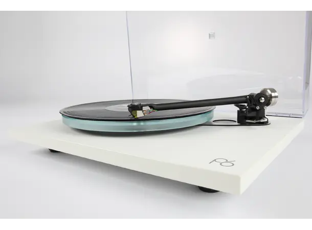 Rega Planar 6 Nd7 - hvit RB330 arm, NEO Mk2 PSU 