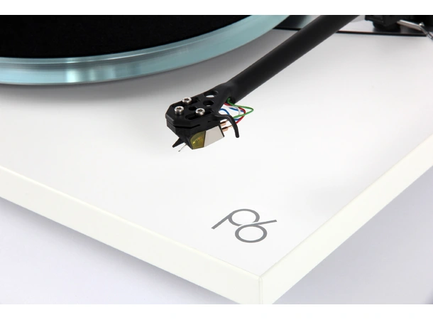 Rega Planar 6 Nd7 - hvit RB330 arm, NEO Mk2 PSU 