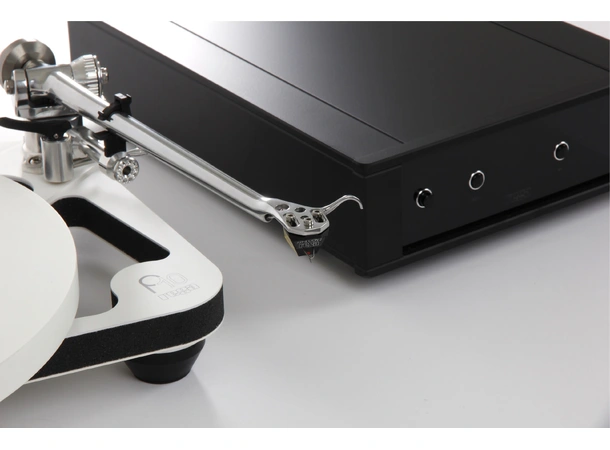 Rega Planar 10 - Hvit platespiller RB3000 arm, Ekstern PSU, Uten PU 