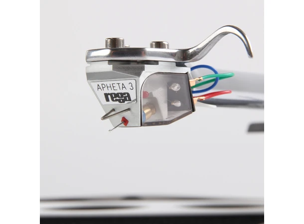 Rega Planar 10 - Hvit, Apheta 3 RB3000 arm, ekstern PSU 