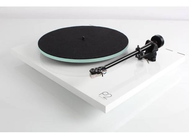 Rega Planar 2, Carbon pickup, White Glasstallerken, RB220 arm, EBLT drivrem 