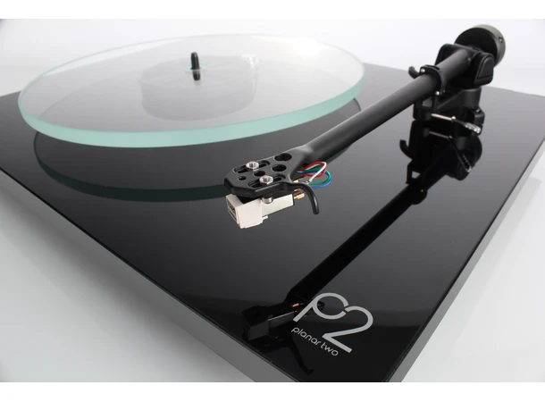 Rega Planar 2, Carbon pickup, Black Glasstallerken, RB220 arm, EBLT drivrem 