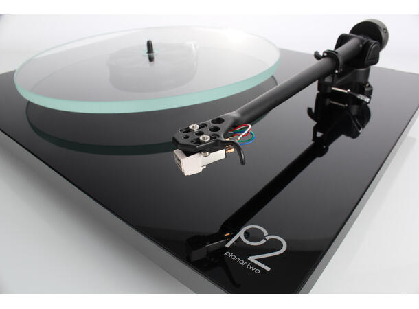 Rega Planar 2 platespiller, Carbon, sort Glasstallerken, RB220 arm, High Gloss 