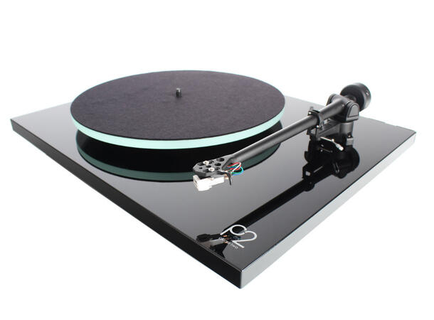 Rega Planar 2 platespiller, Carbon, sort Glasstallerken, RB220 arm, High Gloss