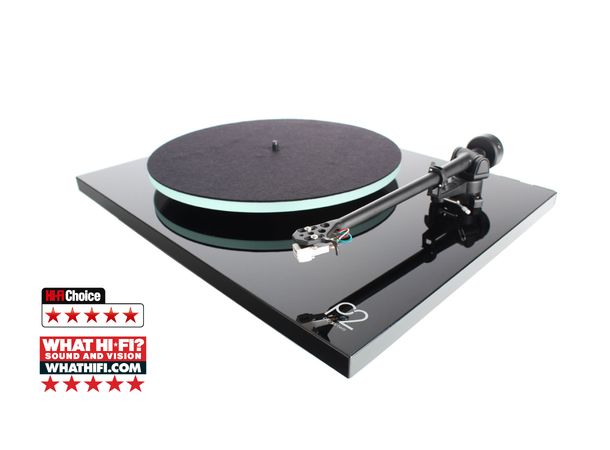 Rega Planar 2 platespiller, Carbon, sort Glasstallerken, RB220 arm, High Gloss