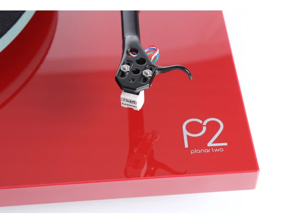 Rega Planar 2, Carbon pickup, rød Glasstallerken, RB220 arm, EBLT drivrem 